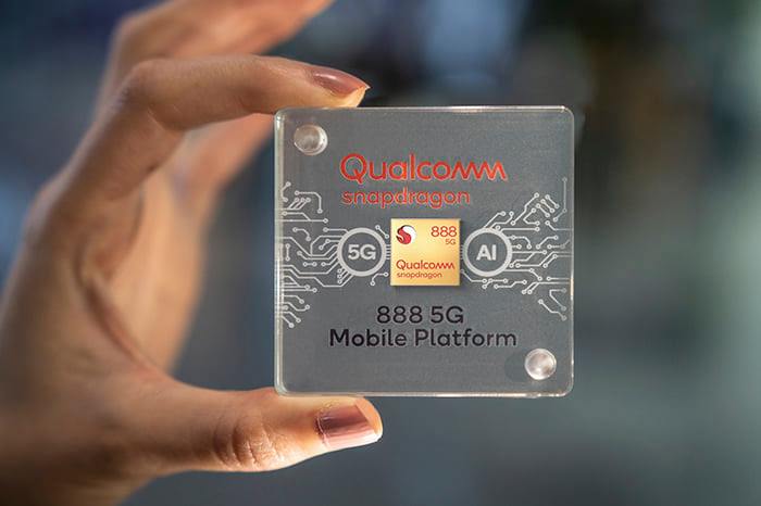 Qualcomm анонсувала флагманський чіпсет Snapdragon 888.